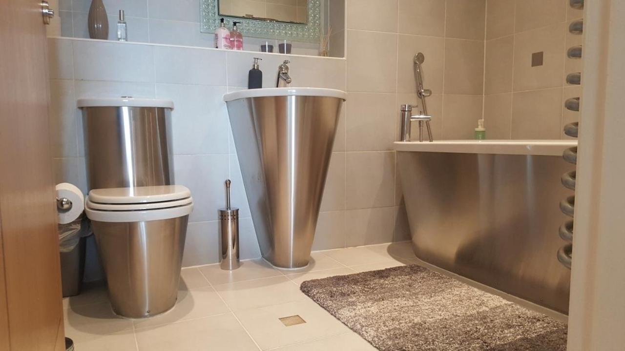 Sky Night Serviced Apartments كارديف المظهر الخارجي الصورة