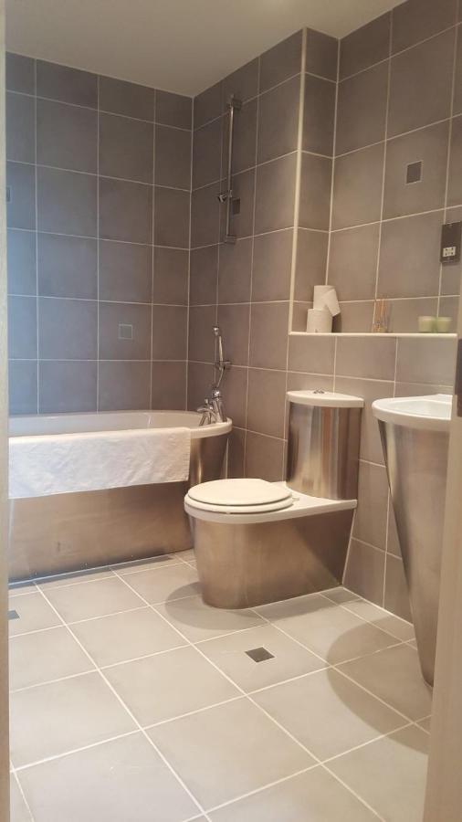 Sky Night Serviced Apartments كارديف المظهر الخارجي الصورة
